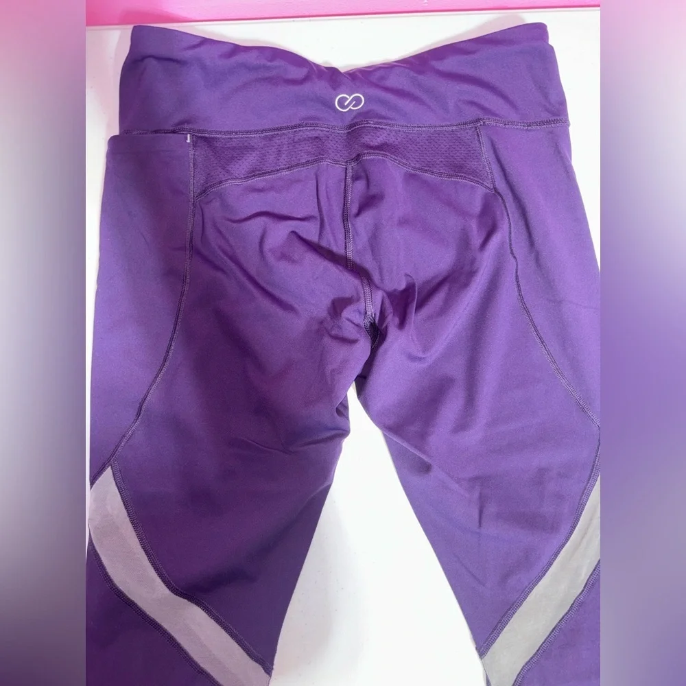 Women's Purple Capris